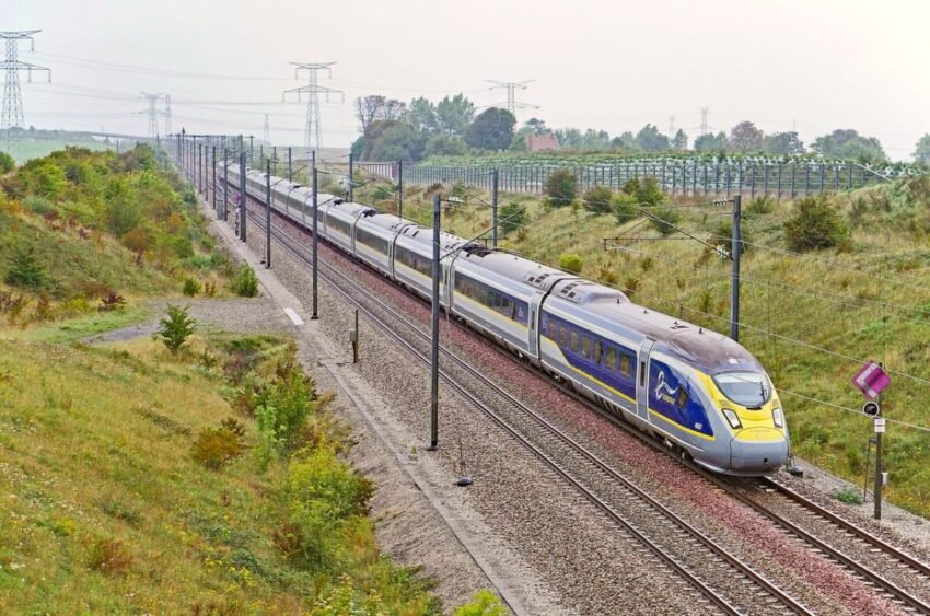 Accessible Train To Paris