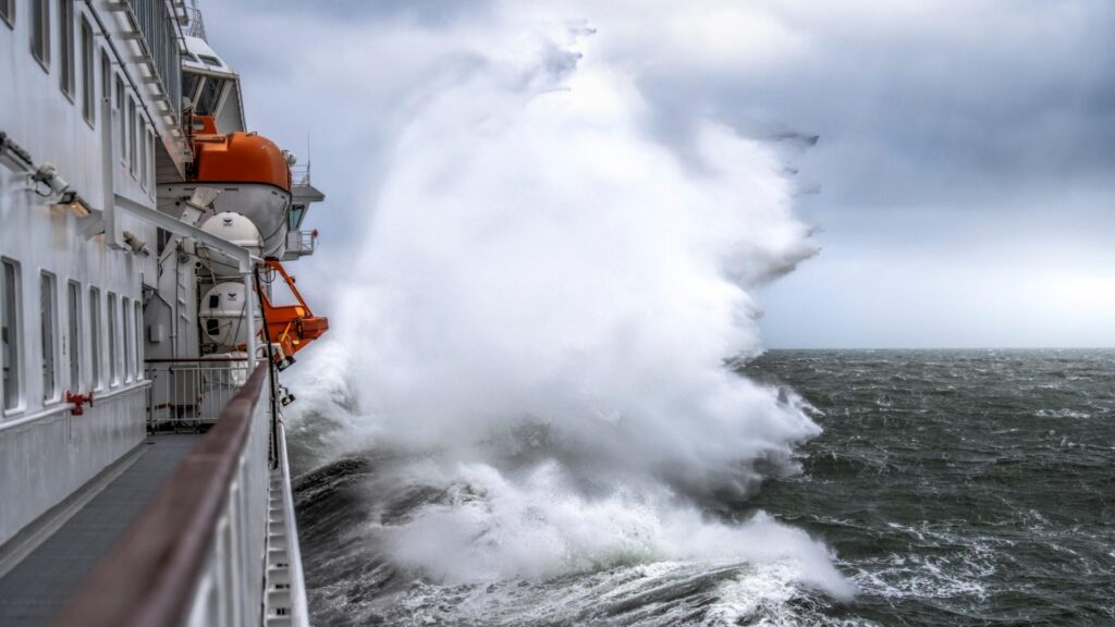 Nor’easter Disrupts Cruises